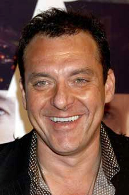 Tom Sizemore's 16-month drugs sentence halved