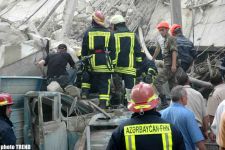 First Victims Pulled out of Ruins of Collapsed Building in   Baku (video)