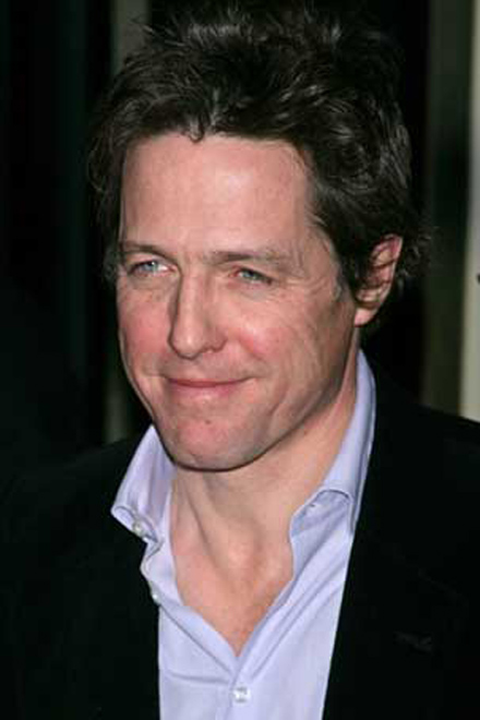 Hugh Grant swamped by students