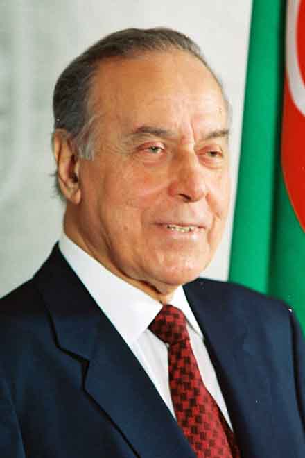 National Leader Heydar Aliyev’s birthday marked in Azerbaijan