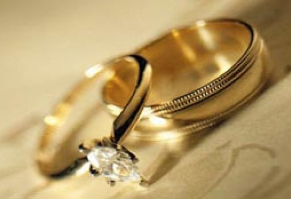Divorces in Iran increase by 6 percent, marriages fall by 5 percent