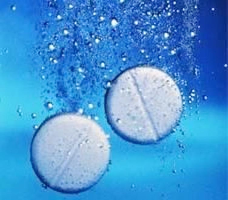 Cancer-treating aspirin filled with gas can be manufactured in Iran - U.S. medical professor
