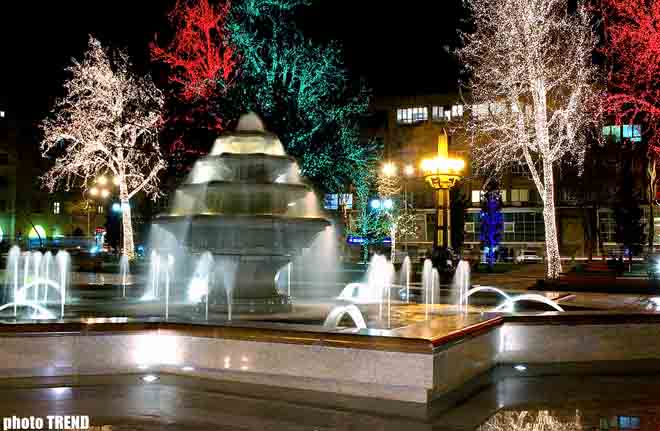 The new appearance of night Baku - photosession