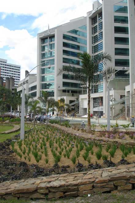 Former hostage sues Colombian government for 6.5 mln dollars in damages