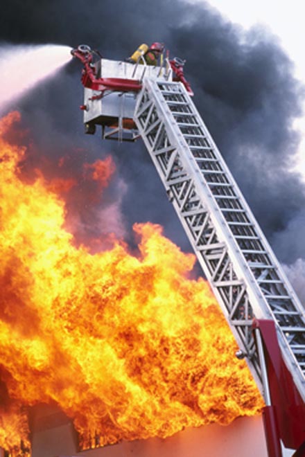Fire in Warehouse in Baku (video)