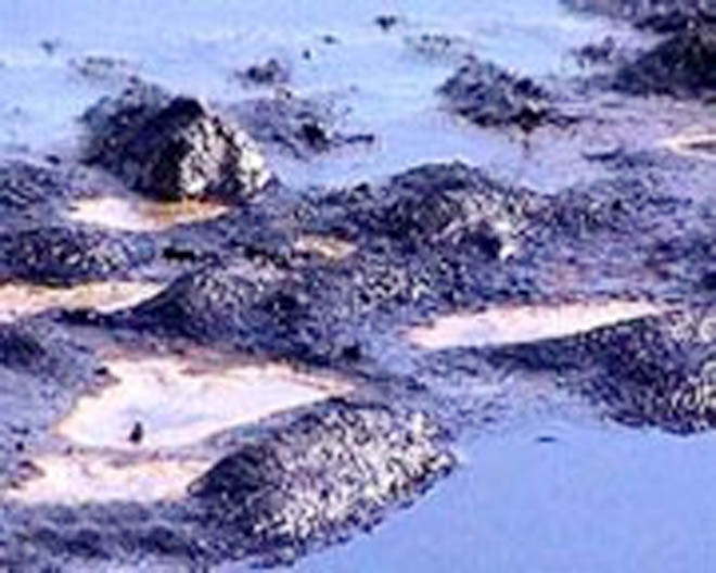 China's Yellow River threatened by oil leak