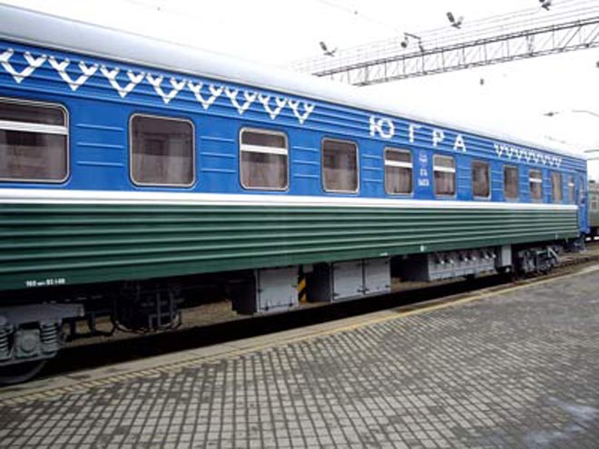 Turkey high-speed train derails