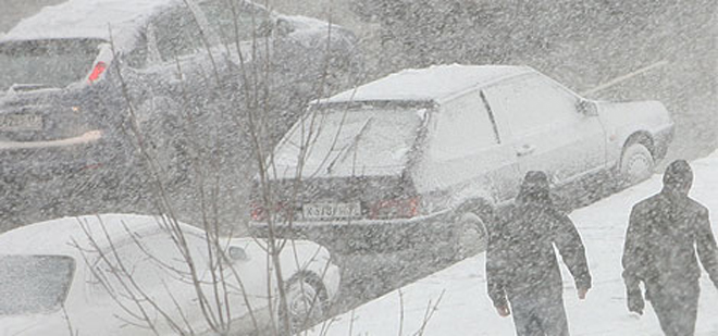 US snowstorm causes at least 9 deaths