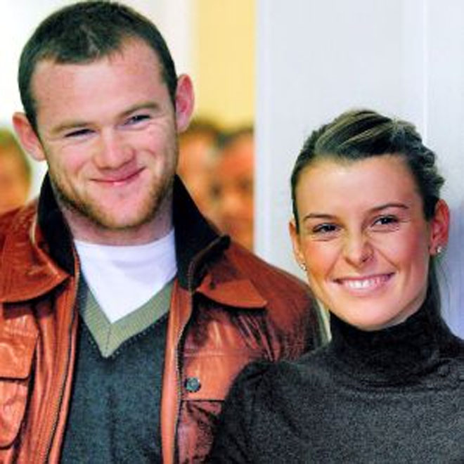 Rooney recovers his cool in United romp