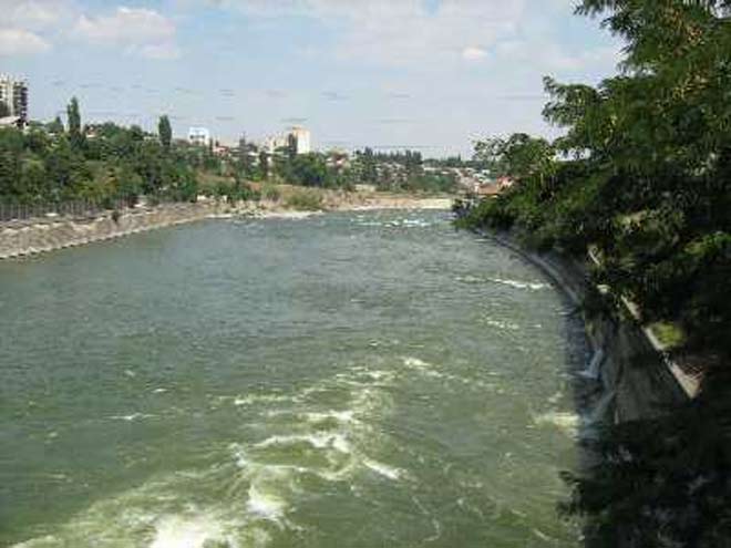 Film broadcast on Kura River