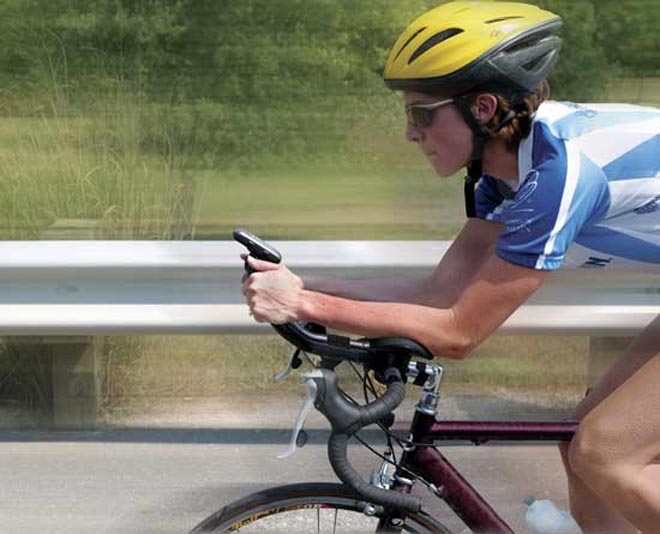 Vancouver cyclists ride naked to promote health, protest car fumes, growing oil consumption