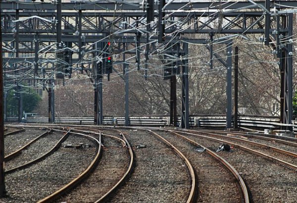 Iranian, Russian banks sign finance deal for railway electrification project
