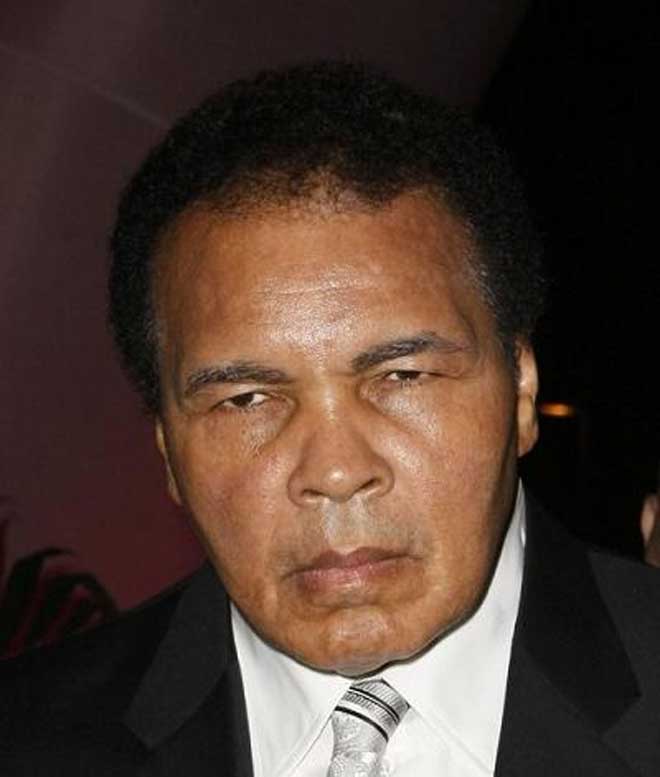Muhammad Ali seeks release of Iran-held US hikers