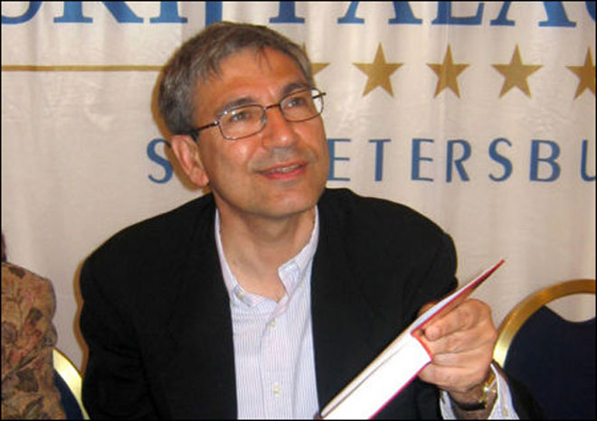 Turkish novelist Pamuk to visit Iran next month