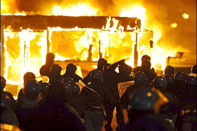 Military bus burns down in Turkey