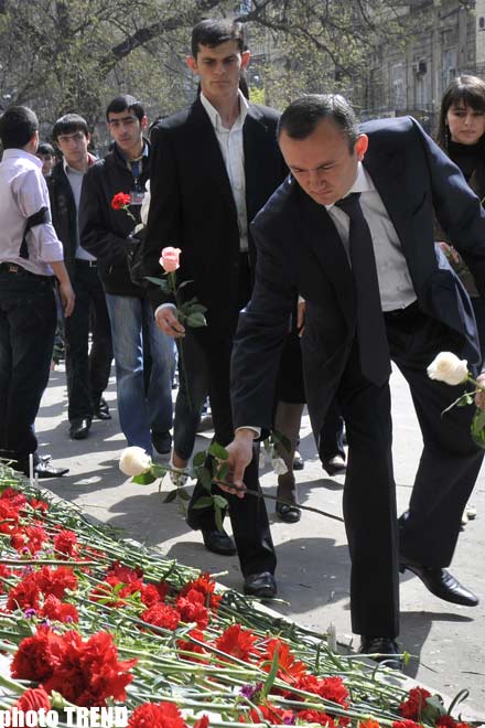 Baku bids farewell to victims of tragedy at the National Oil Academy - PHOTO SESSION