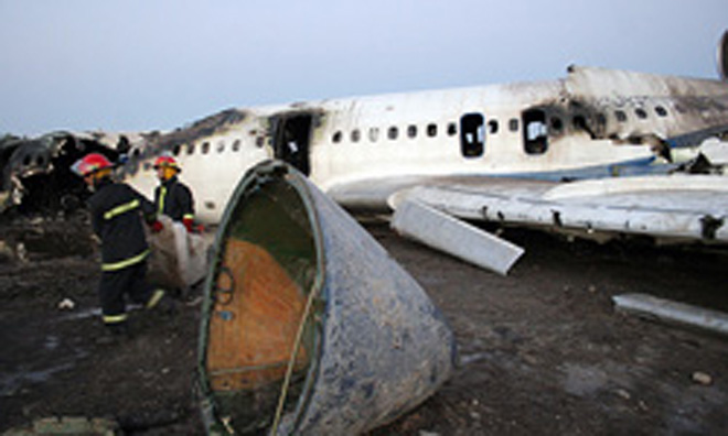 Plane crashes in north-easter China with 96 on board  (UPDATE)