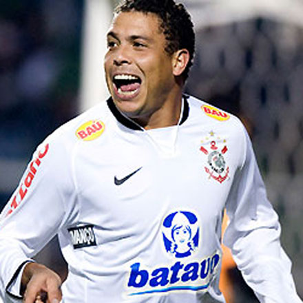 Ronaldo shows intention of staying with Corinthians next year
