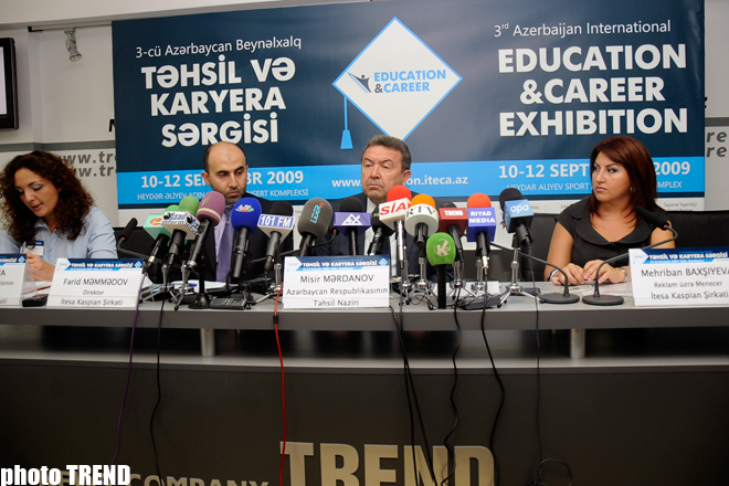 Azerbaijani Education Minister is dissatisfied with level of local educational institutions' participation in int'l exhibition