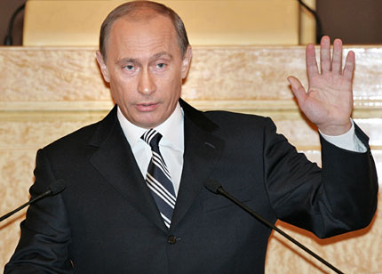 Russia needs to develop offensive arms: Putin
