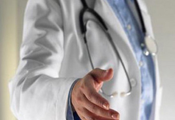 Iran's health minister urged banks to get money for importing medicine