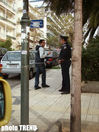 Greek minister escapes injury as bomb leaves one dead