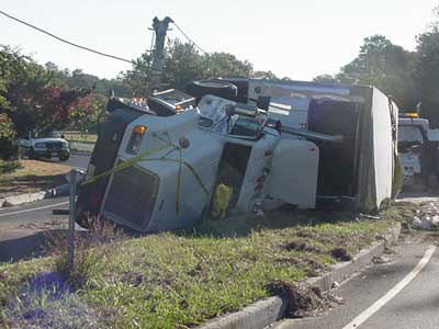 Uzbek cement truck overturn kills 7