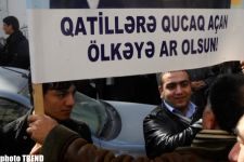 Piquet held in front of Iran's embassy in Azerbaijan (PHOTO)