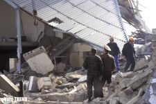 Rescuers retrieve dead body from ruins of blasted public facility (Updated 8) (PHOTO)