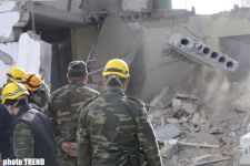 Rescuers retrieve dead body from ruins of blasted public facility (Updated 8) (PHOTO)