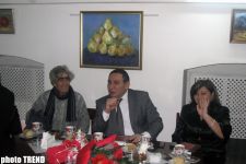 Azerbaijani publicist Laura Djabrailli presents her first book (PHOTOS)