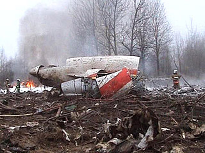 Moscow, Warsaw continue to trade barbs over plane crash report