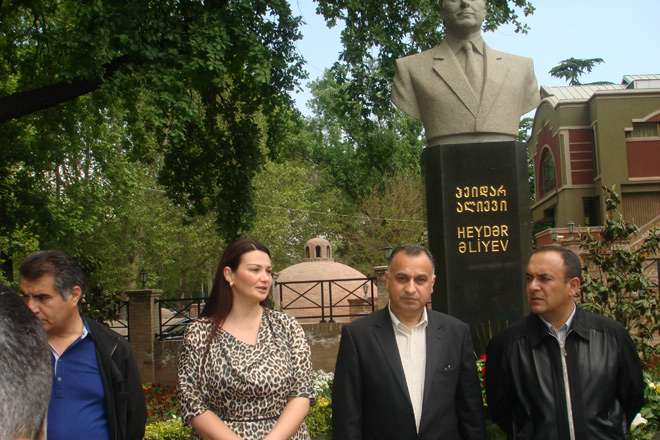 87th anniversary of Azerbaijani national leader's birth marked in Georgia (PHOTO)