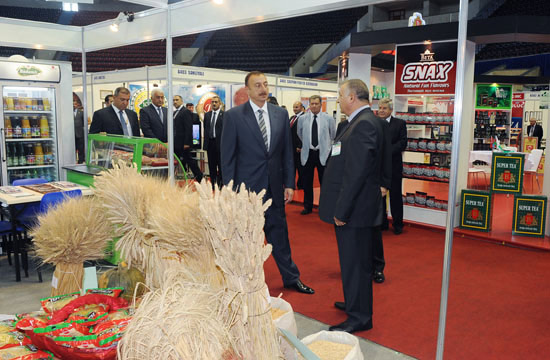 Azerbaijani President visits Caspian Agro–2010 International Exhibition (UPDATE) (PHOTO)