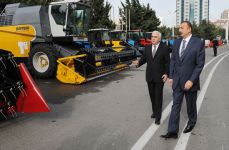 Azerbaijani President visits Caspian Agro–2010 International Exhibition (UPDATE) (PHOTO)