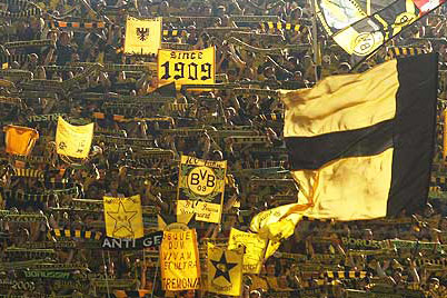 Borussia Dortmund extend lead to four points after beating Hanover