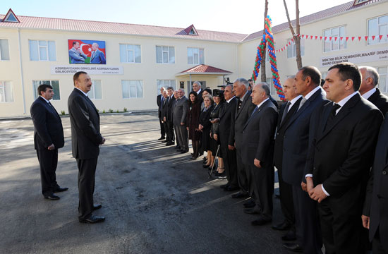 Azerbaijani president attends school opening in Sabirabad region (UPDATE) (PHOTO)