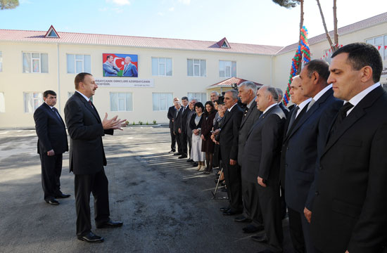 Azerbaijani president attends school opening in Sabirabad region (UPDATE) (PHOTO)