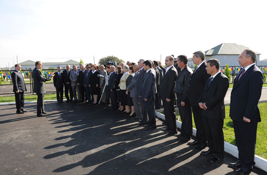 Azerbaijani President opens new houses in Saatli (PHOTO)