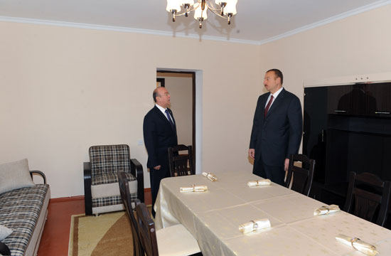 President Ilham Aliyev opens new settlement for people from flood-hit areas (PHOTO)