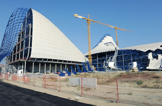 President Ilham Aliyev visits construction site of Heydar Aliyev Center (PHOTO)