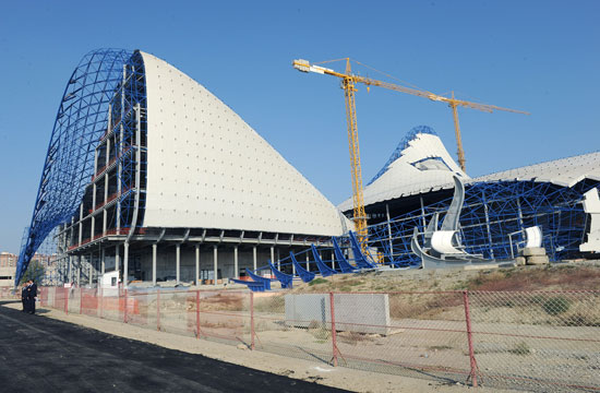 President Ilham Aliyev visits construction site of Heydar Aliyev Center (PHOTO)