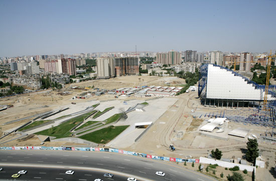 President Ilham Aliyev visits construction site of Heydar Aliyev Center (PHOTO)