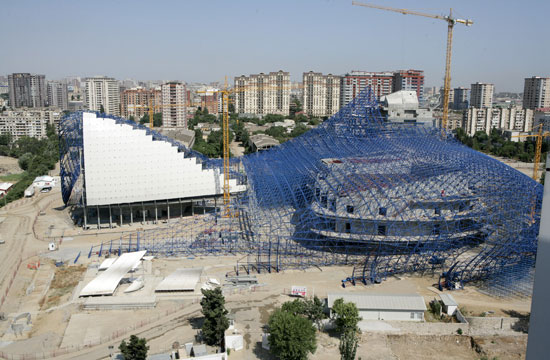 President Ilham Aliyev visits construction site of Heydar Aliyev Center (PHOTO)