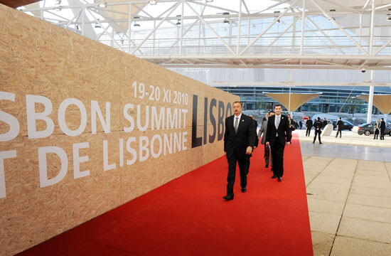 Azerbaijani President attends ISAF meeting (UPDATE)(PHOTO)