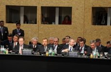 Azerbaijani President attends ISAF meeting (UPDATE)(PHOTO)