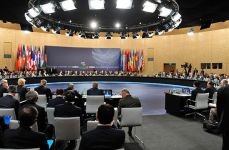 Azerbaijani President attends ISAF meeting (UPDATE)(PHOTO)