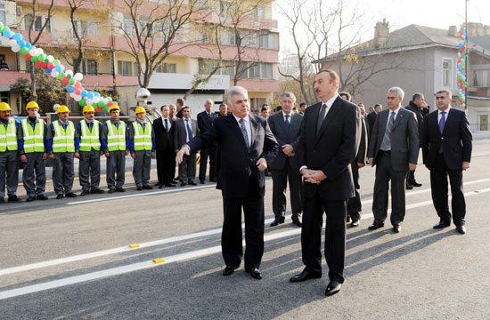Azerbaijani President opens tunnels and pedestrian underpasses in Baku (PHOTO)