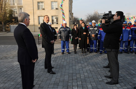 Azerbaijani President opens tunnels and pedestrian underpasses in Baku (PHOTO)
