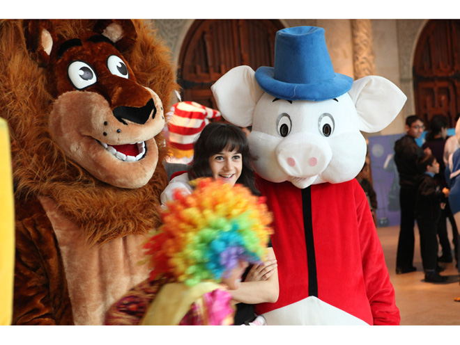 Heydar Aliyev Foundation organizes New Year celebrations for orphans (PHOTOS)